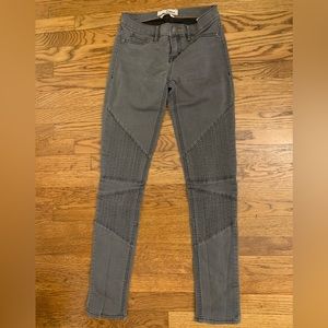 Dittos Size 25 Grey Jean with Knee Stitch Detail and Zipper Leg